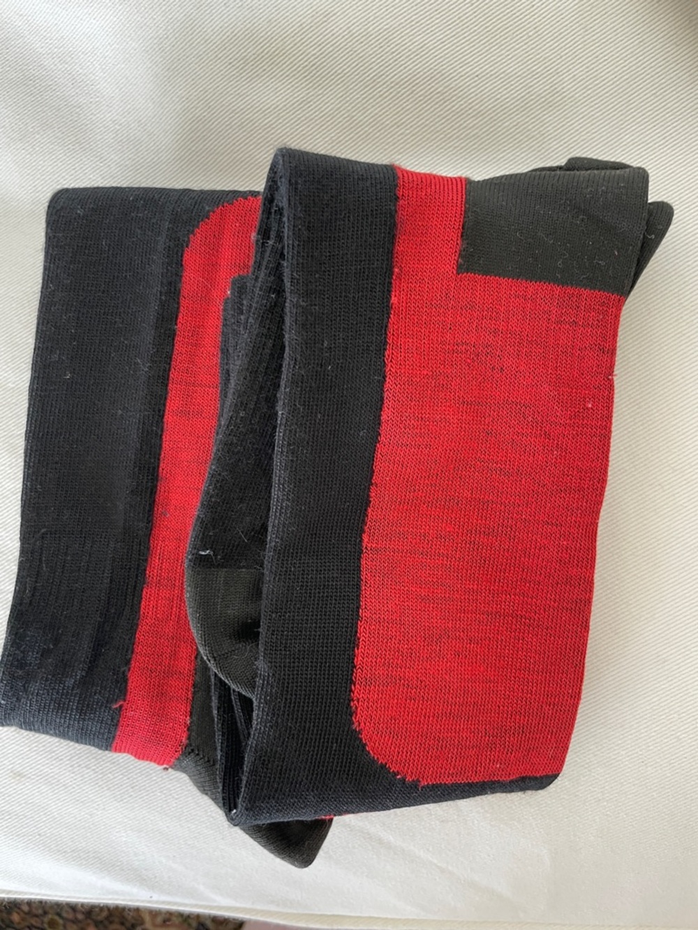 TWO Pairs Ultimately Men's Black & Red Athletic Ski/Snow Boot Socks Size M